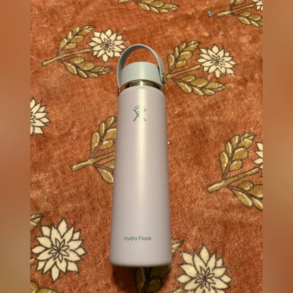 Hydro Flask 24 Oz Surf Water Bottle - Picture 1 of 10
